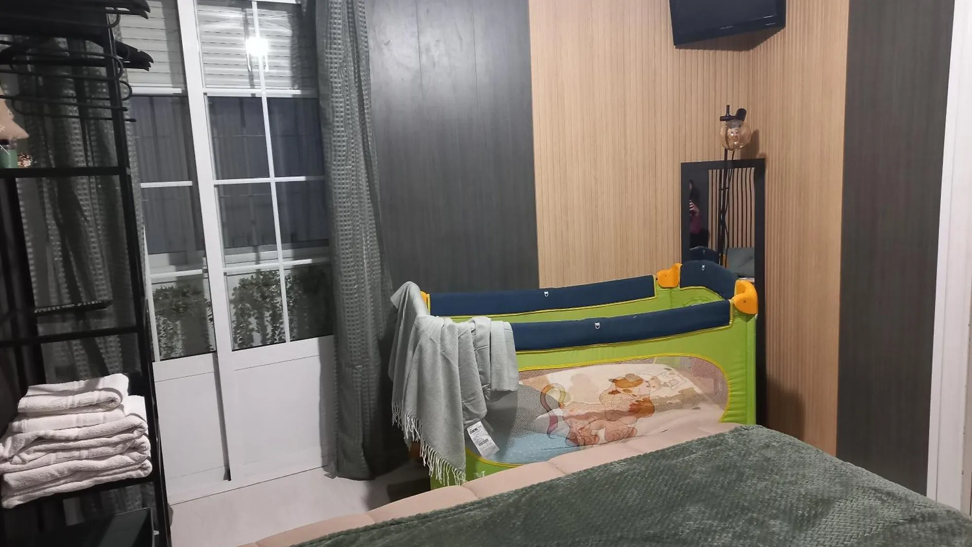 Apartamento E&R Malaga Centro- Parking Gratis Lägenhet